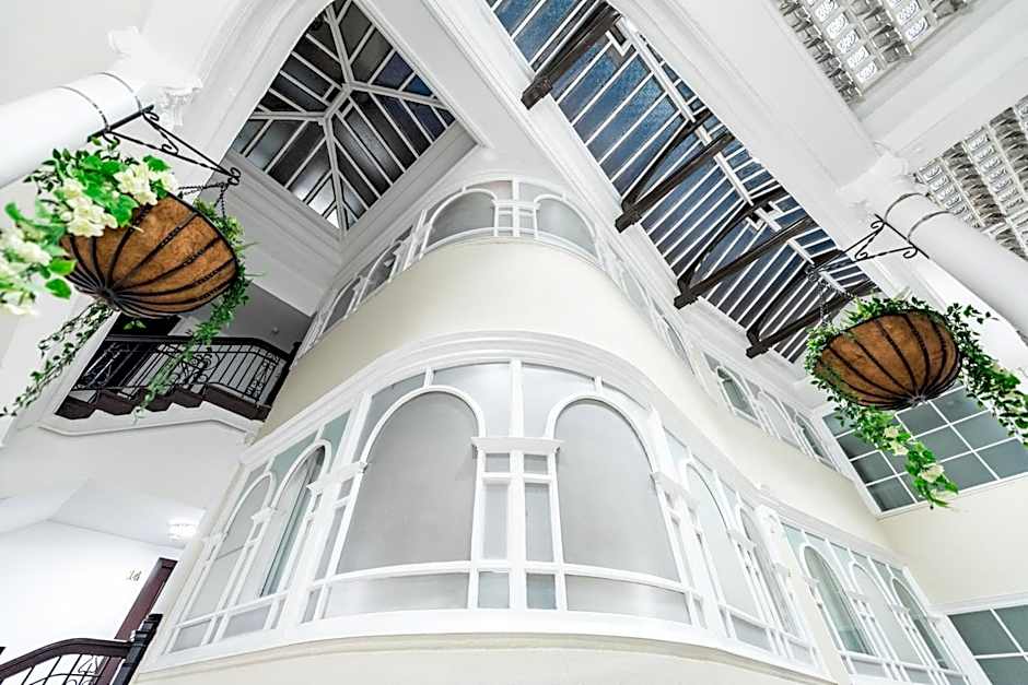 Terlon Apartments