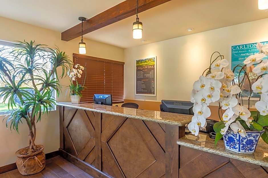 Carlton Oaks Lodge, an Ascend Collection Hotel