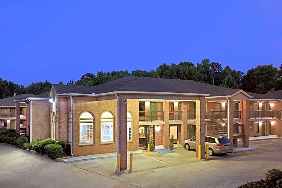 Super 8 by Wyndham Acworth/Atlanta Area