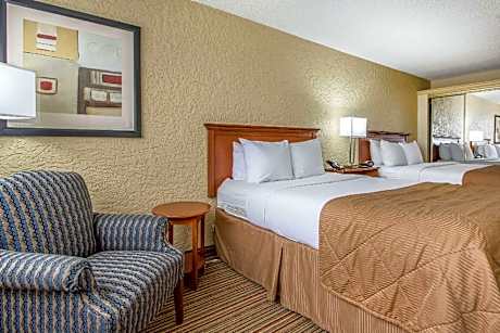 2 Double Beds, Smoking