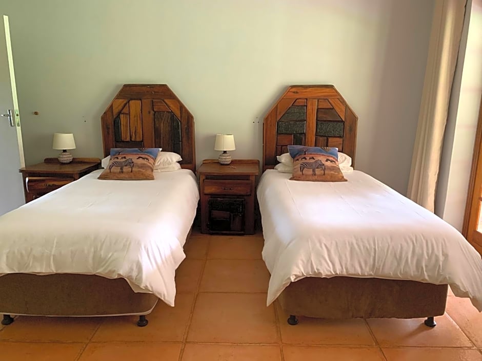 Kransberg Country Lodge Guest Farm