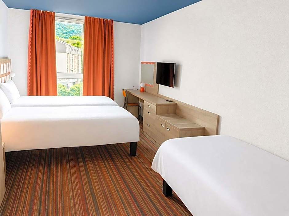Greet Lourdes Centre Pyrenees