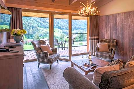 Superior Three-Bedroom Penthouse