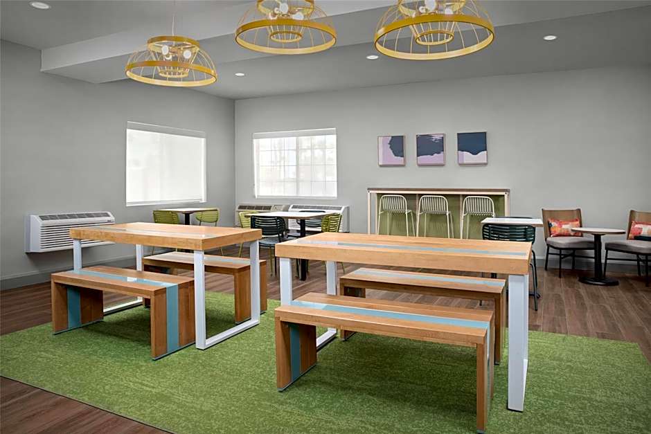 Spark By Hilton Tucson Airport