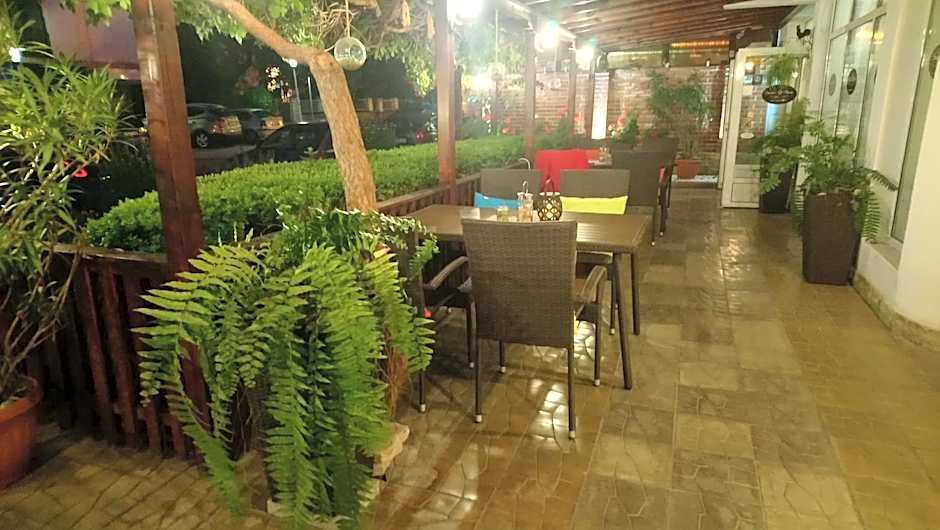 Victoria Family Hotel