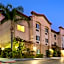 Comfort Suites