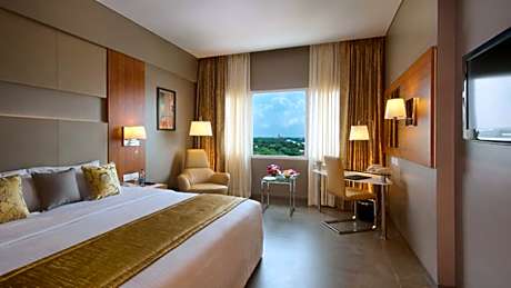 Club Double Room - 25 % Discounton Food & Beverage and 15% Discount on Laundry Services