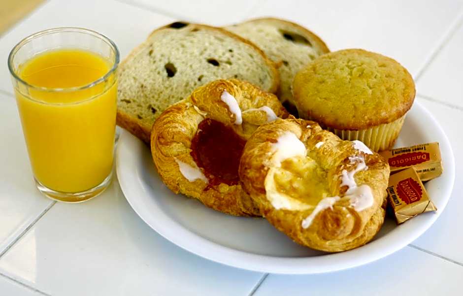 Pea Soup Andersen's Inn