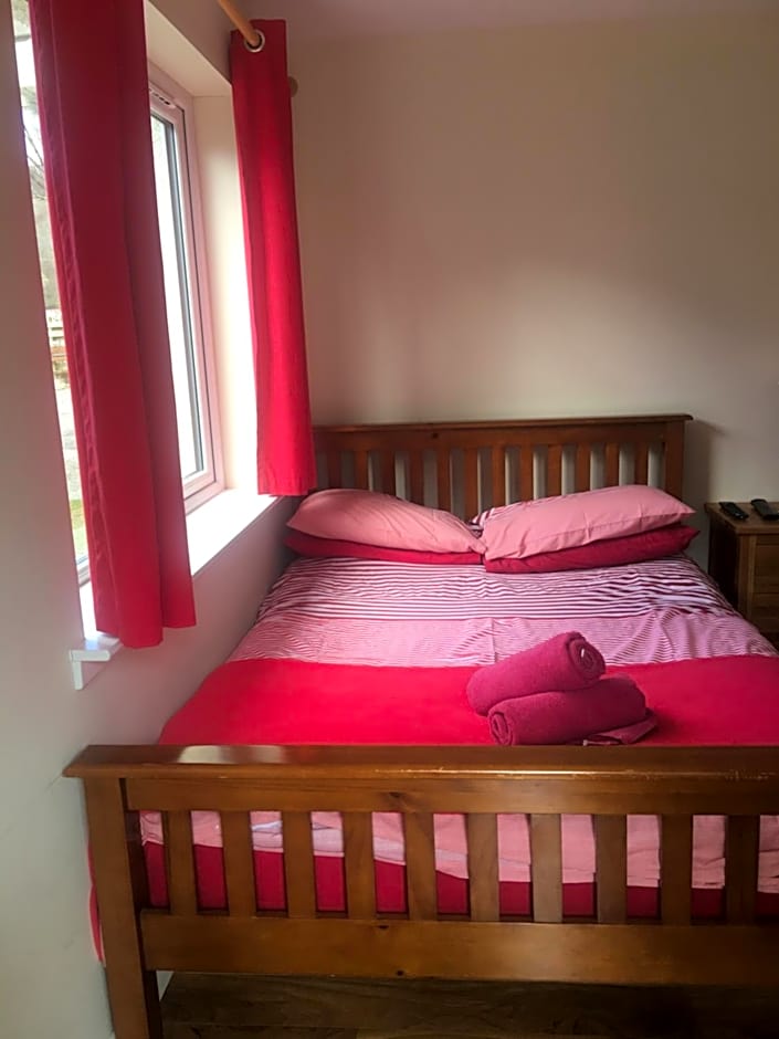 1 Lochness Rooms&Hostel