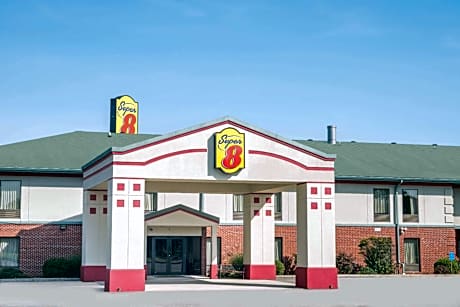 Super 8 by Wyndham Grayson