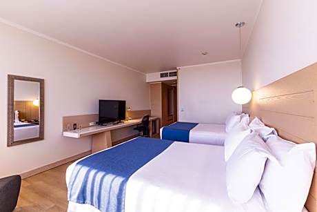 2 Queen Beds Accessible Room, Non-Smoking