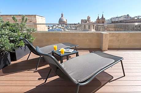 Executive Suite with Terrace