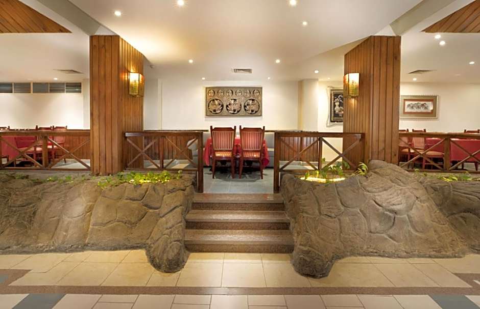 Pyramisa Luxor Hotel and Suites