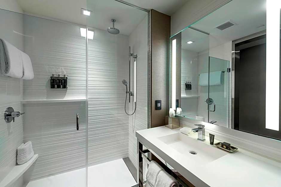 AC Hotel by Marriott Boston Downtown