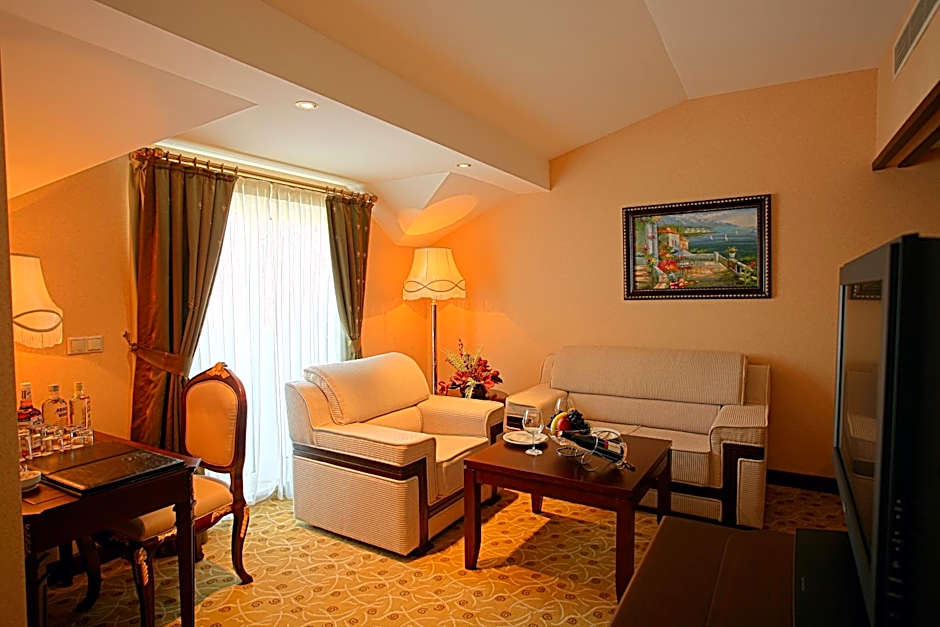 Latanya Palm & SPA Airport Antalya