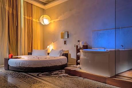 Presidential Suite (2 Adults)