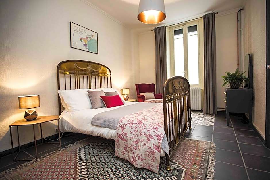 Carcassonne Townhouse