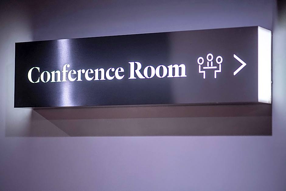 Golden Tulip Design Tbilisi