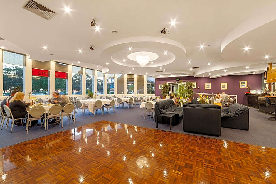 Ciloms Airport Lodge