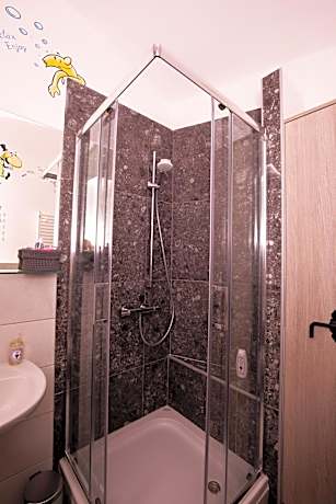 Double Room with Private External Bathroom