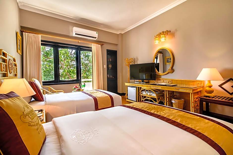 Photo 1 of 7 of Deluxe 1 Double Bed or 2 Beds, Garden View