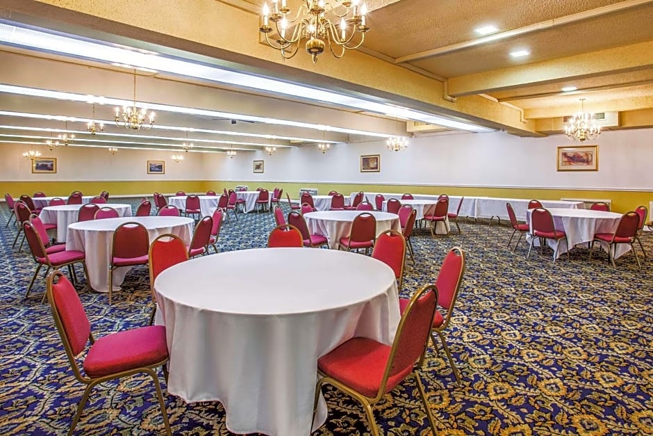 University Inn