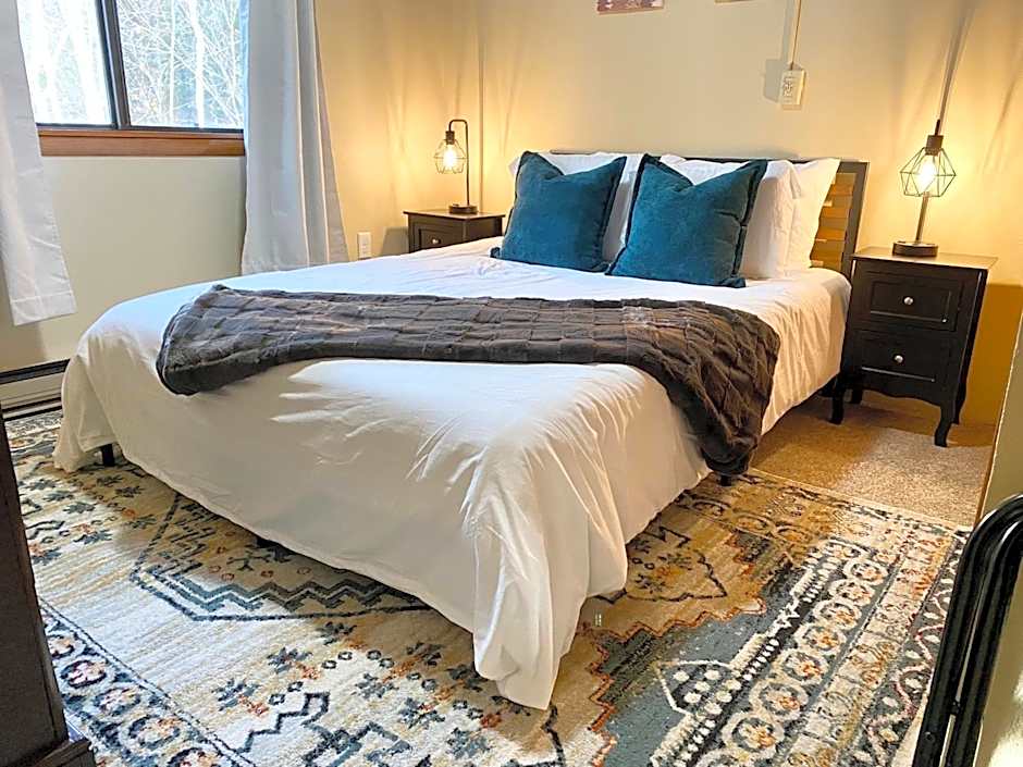 White Mountain Escape - Ski Attitash