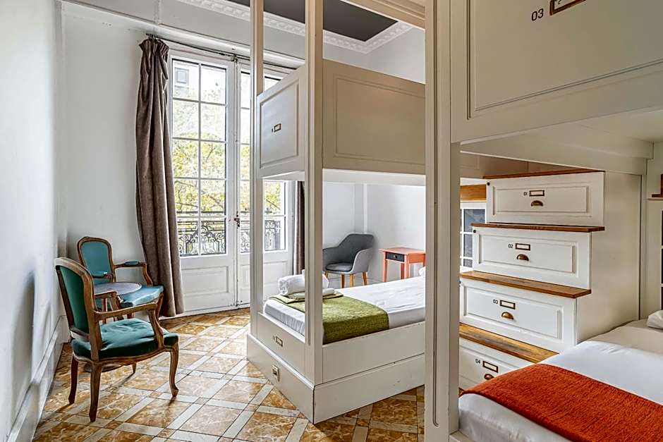 Casa Gracia Barcelona Hostel