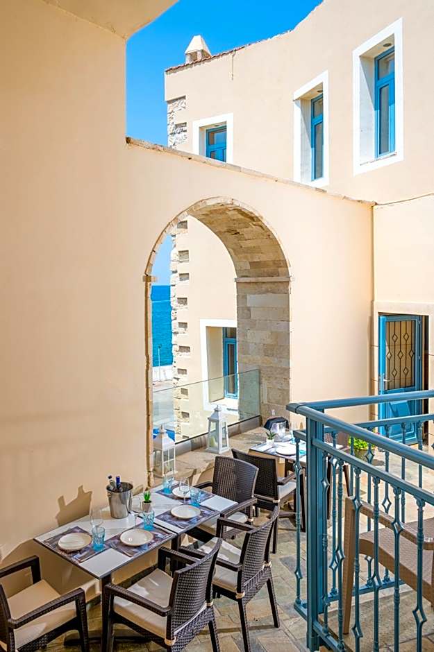 Captain's House Hotel Suites & Apartments