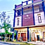 RedDoorz at Hotel Huni Raya Bromo