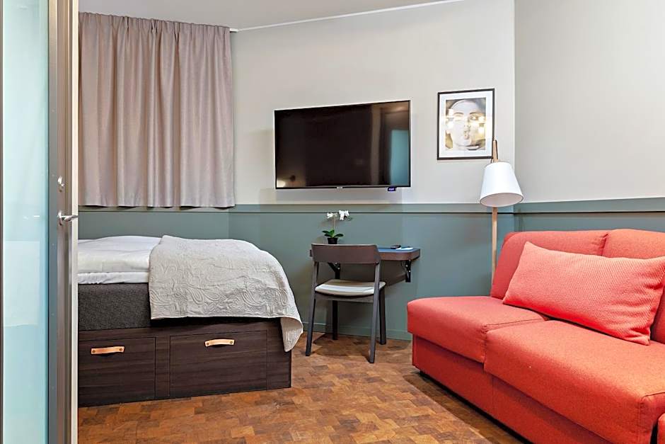 Best Western Hotel at 108