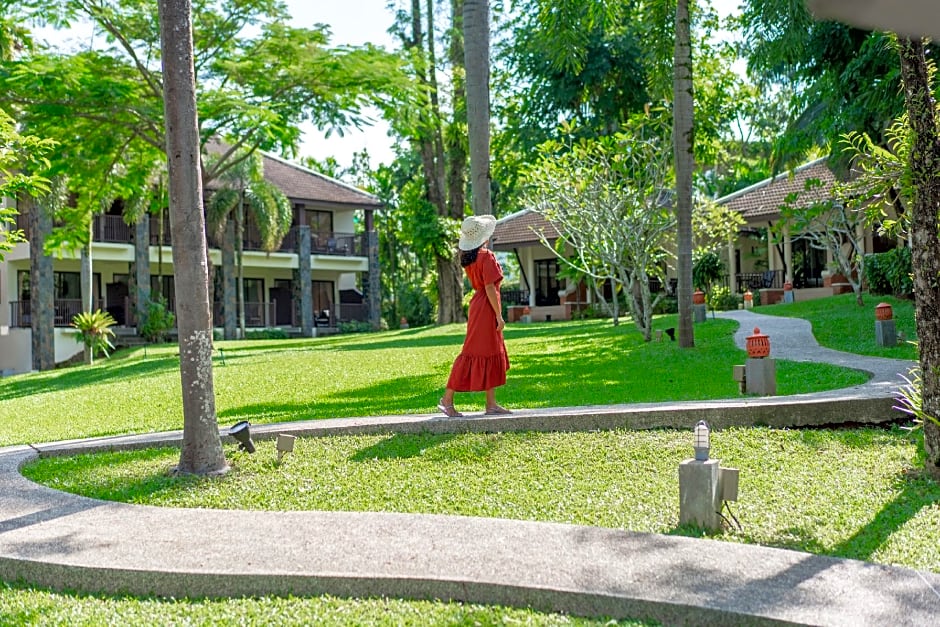 The Leaf on the Sands by Katathani Resort