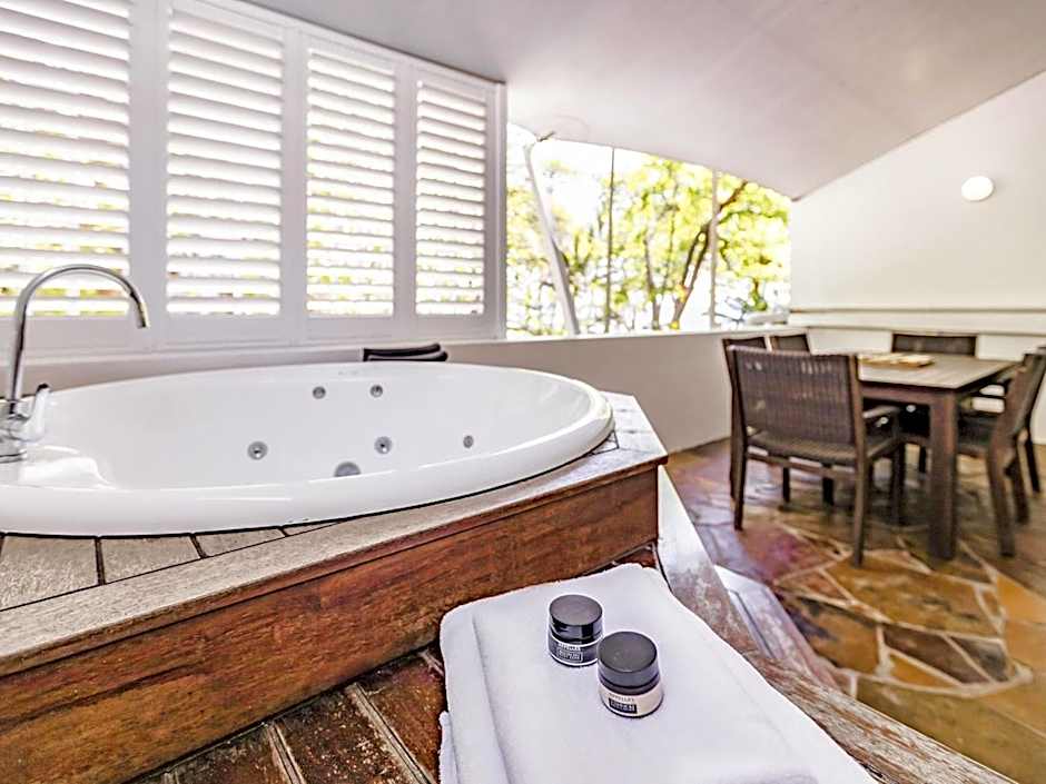 The Reef House Adults Retreat