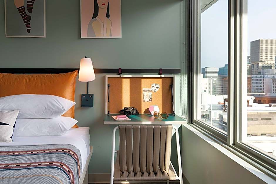 Moxy Portland Downtown