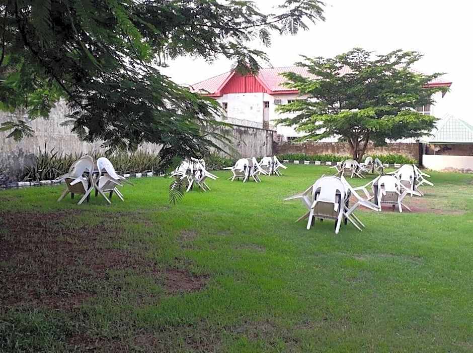 Filbon Hotel & Gardens