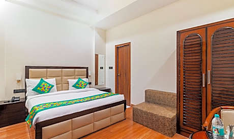 Treebo Brij Kaushal, Near Prem Mandir