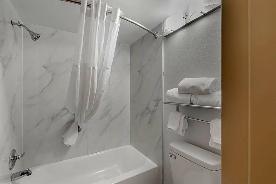 Best Western Plus Madison-Huntsville