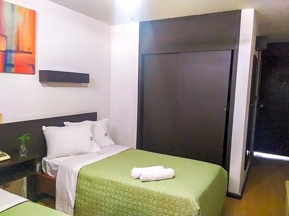 Hotel Trevi