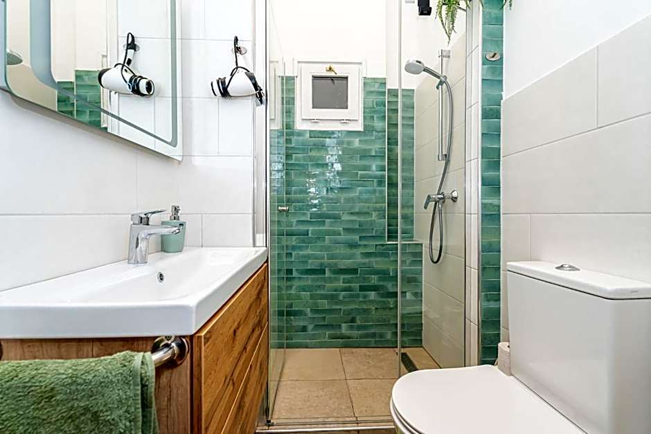 Acacia Private Rooms & Studios