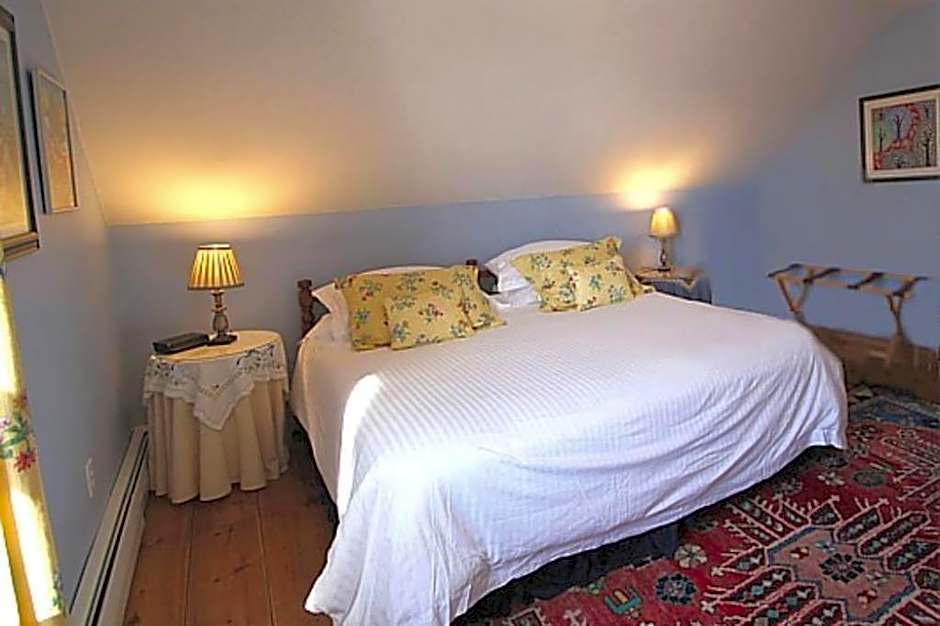 Highland Lake Inn