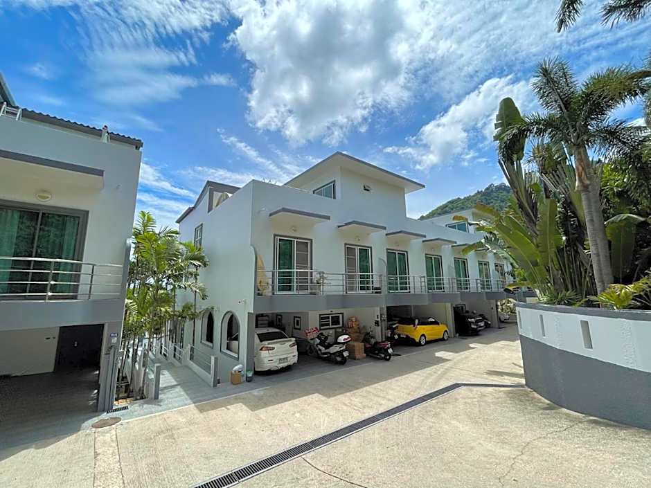 Kata Top View by Lofty