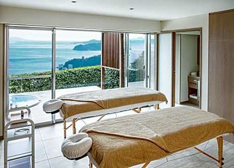 Grandbach Deluxe Twin Room with Indoor Bath Onsen