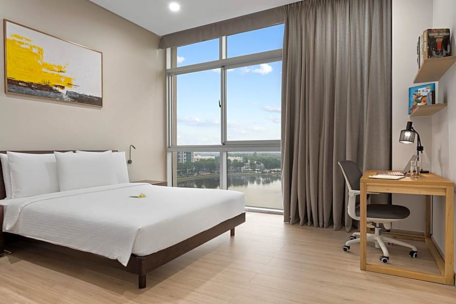 Crescent Residence 1