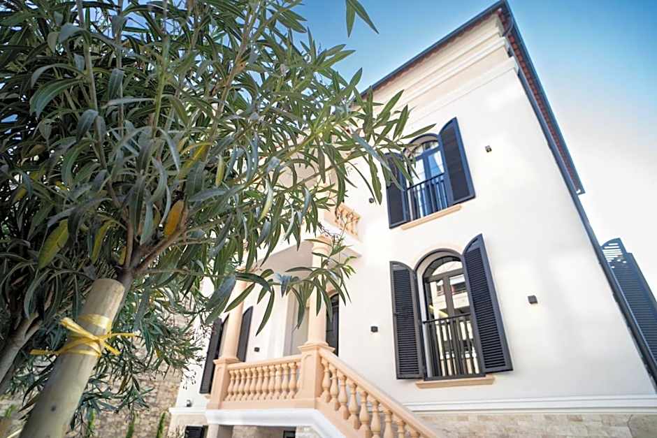La Villa Ora