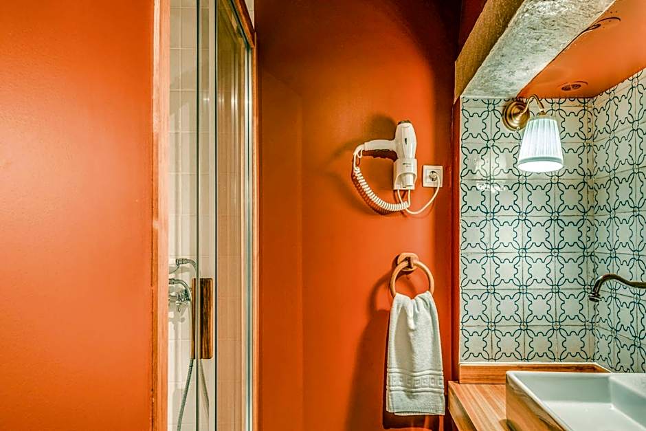 LUXa Charm House by LovelyStay