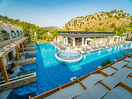 L HOTEL Sarigerme
