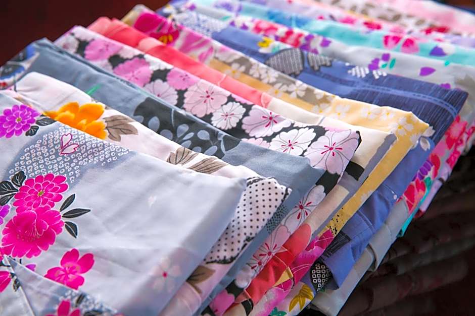 Ryokan Sennari (13 years or older)