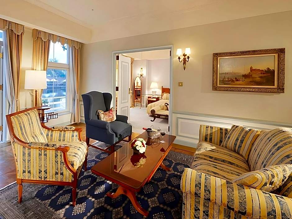 Huis Ten Bosch Hotel Europe