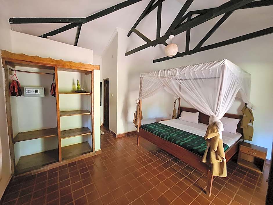 Honey Badger Lodge