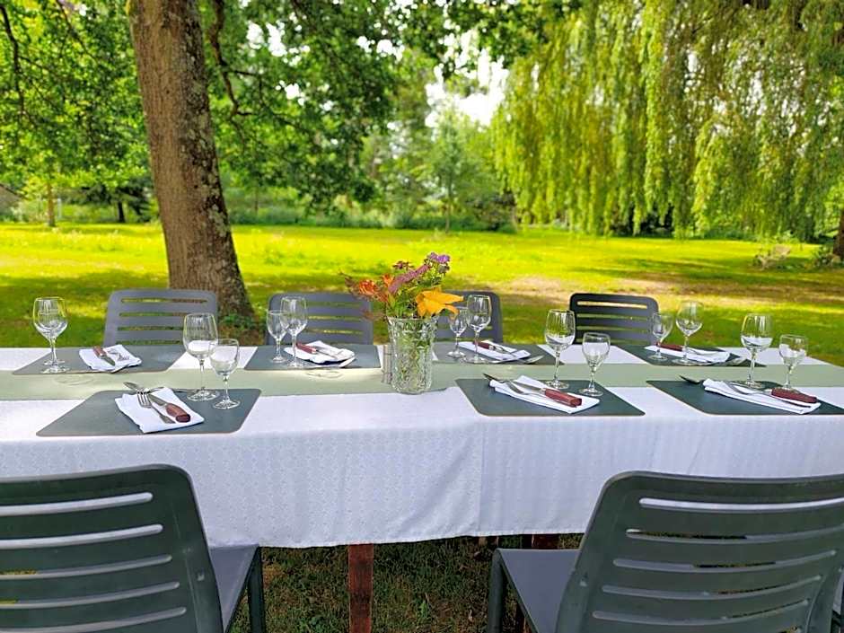 Logis Hôtel De France- Restaurant GRILL